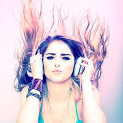 Profile Picture of Kelli Heath (@KelliHeath17) on Twitter