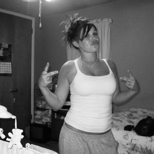 Profile Picture of Amber Thacker (@thack14) on Myspace