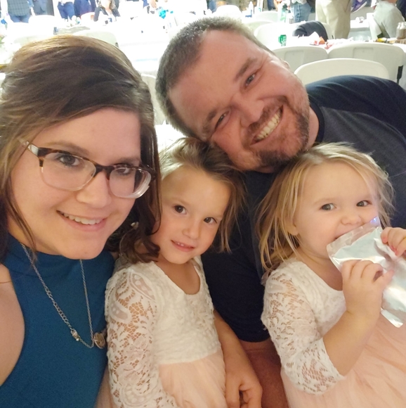 Profile Picture of Tara Raymer (@cowboys29) on Poshmark