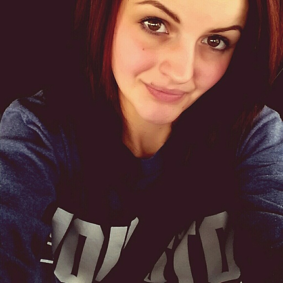 Profile Picture of Katy Gouge (@katygouge) on Poshmark
