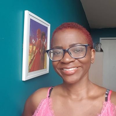 Profile Picture of Carolyn *I Hate Racists* Hinds (@CarrieCnh12) on Twitter