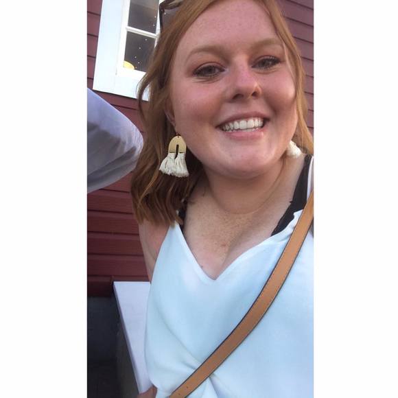 Profile Picture of Grace Ramberg (@g_ramberg) on Poshmark
