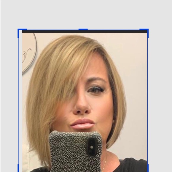 Profile Picture of Maria Sande (@mariasande) on Poshmark