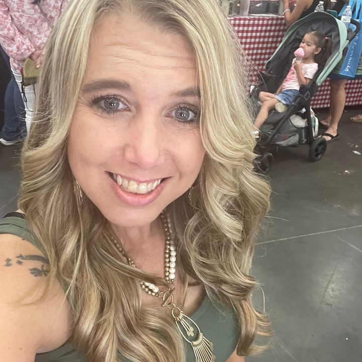 Profile Picture of Crystal Back (@crystal.back) on Tiktok