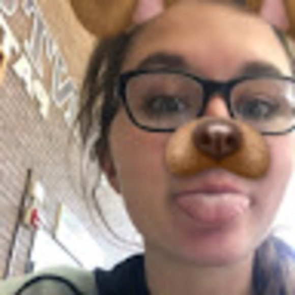 Profile Picture of Alexis Harstad (@alexisharstad) on Poshmark