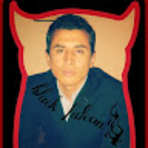 Profile Picture of Hugo Juarez (@ilviev03042014) on Poshmark