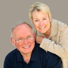 Profile Picture of Jeff Samuelson (@jeffandmarticrs) on Twitter