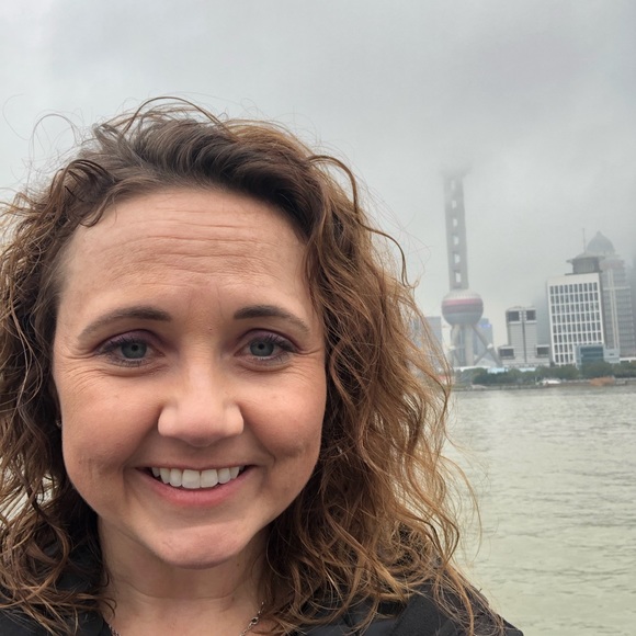 Profile Picture of Rebecca Decramer (@decramer) on Poshmark