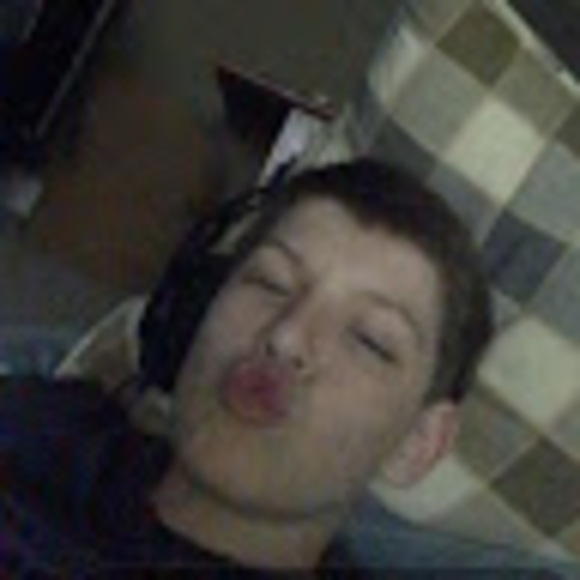 Profile Picture of Jared Edgeston (@jared3dge) on Poshmark