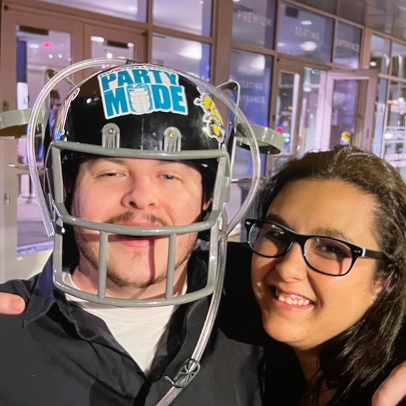 Profile Picture of Allison Rodriguez (@allisonrodri397) on Poshmark