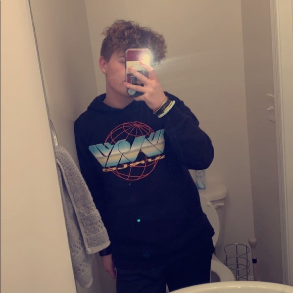 Profile Picture of Spencer Poole (@spencerpoole) on Poshmark