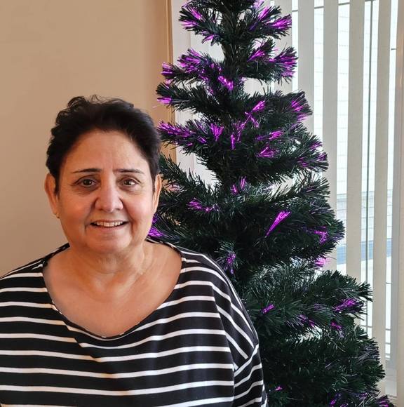 Profile Picture of Surinder Virdee (@surindervirdee5) on Poshmark