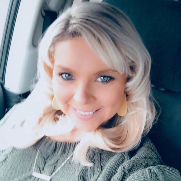 Profile Picture of Ashley Hagan-penn (@ashleypenn01) on Poshmark