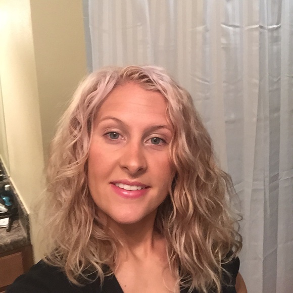 Coty Scott - Poshmark Profile Picture of Coty Scott (@cotyscott) on Poshmark