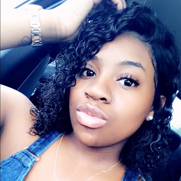 Profile Picture of Kenya Benjamin (@kenyaben2016) on Poshmark