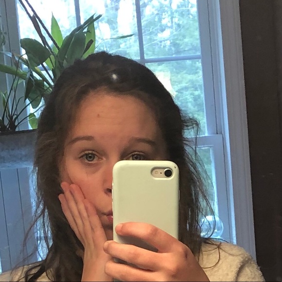 Profile Picture of Paige Magnuszewski (@pmags908) on Poshmark