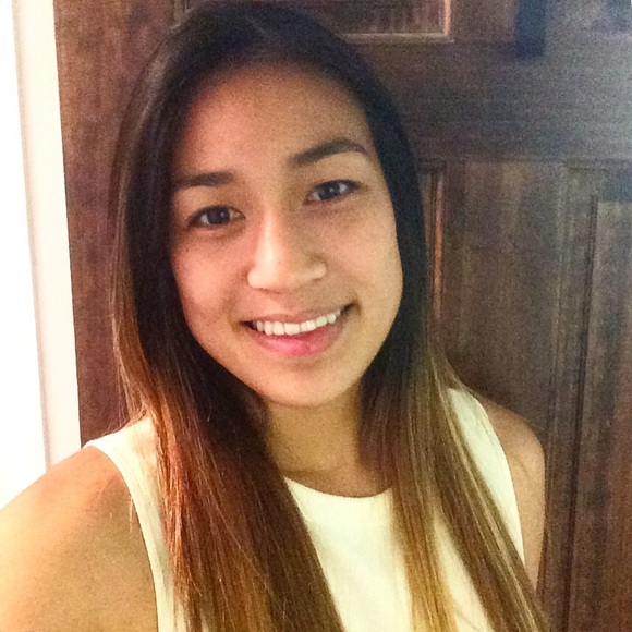 Claire Durelli - Poshmark Profile Picture of Claire Durelli (@clairedurelli) on Poshmark