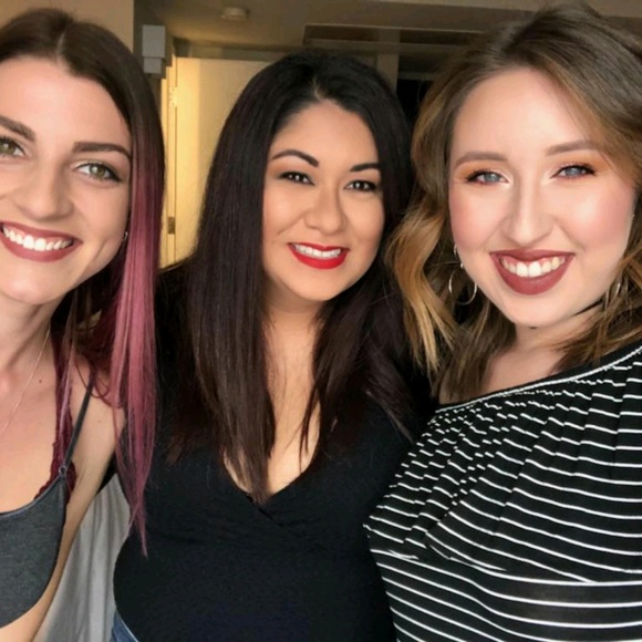 Profile Picture of Amy Aaron (@amy_aaron) on Poshmark