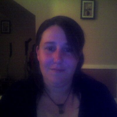 Profile Picture of Sharon Cooney (@Shazes72) on Twitter