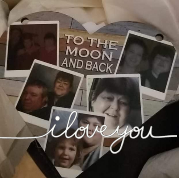 Profile Picture of Lellar Raschke (@lel_342) on Poshmark