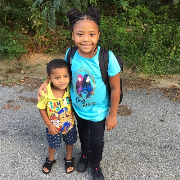 Profile Picture of Stephanie Mackall (@smackall24) on Poshmark