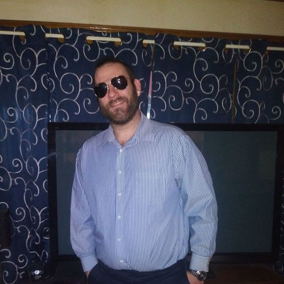 Profile Picture of Chris Bunch (@chrisbunch641) on Poshmark