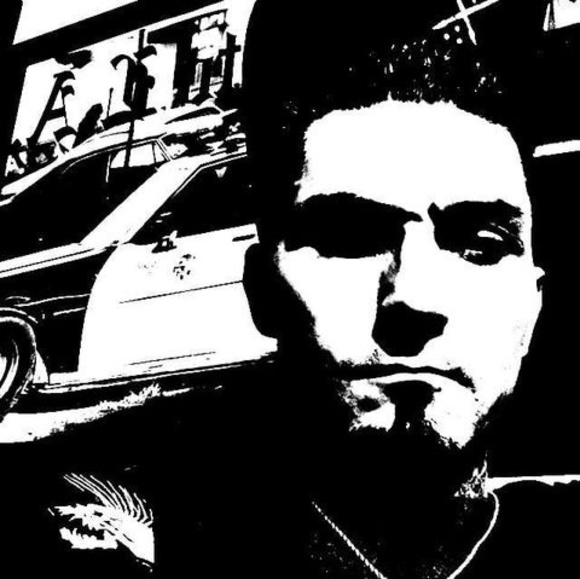 Profile Picture of Michael Corcoran (@michaelcorco521) on Poshmark