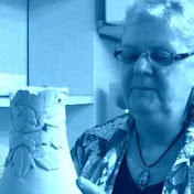 Profile Picture of Robyn Gill (@RobynjgilL) on Youtube