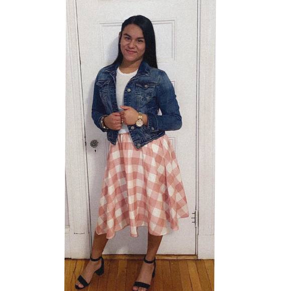 Profile Picture of Dayanna Hernandez (@dayann123) on Poshmark