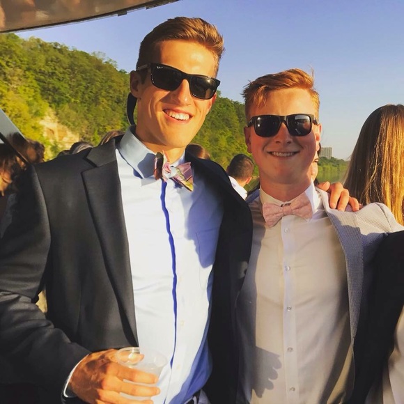 Profile Picture of Mark Holliday (@mholl7890) on Poshmark