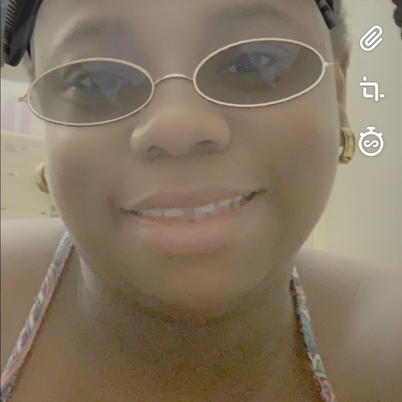 Profile Picture of Rhoda Biney (@rhoda625) on Poshmark