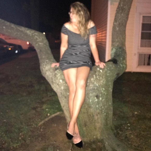 Profile Picture of Morgan Acree (@hairbymonroe) on Poshmark