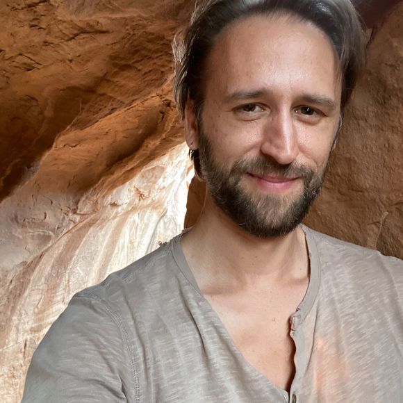 Profile Picture of Craig Kovatch (@cromas) on Poshmark
