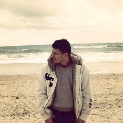 Profile Picture of Nⓞ     MⓞRE    DR▲M▲ (@AlbertSinCorte) on Twitter