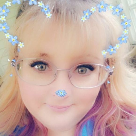 Profile Picture of Danielle Stacey arnone (@kgimommy) on Poshmark