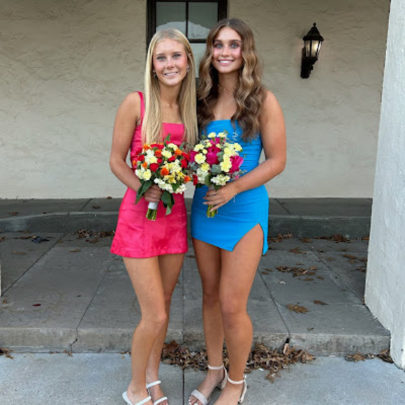 Profile Picture of Kalli Grummert (@kagrummert) on Poshmark