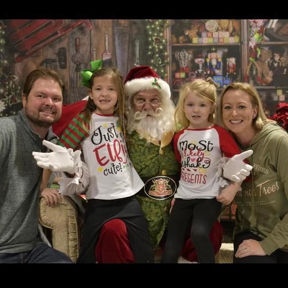 Profile Picture of Jamie Stopke (@jamiestopke) on Poshmark