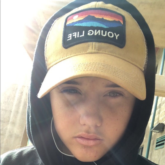 Profile Picture of James Tucker (@jjtuck7) on Poshmark