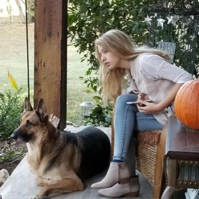 Profile Picture of Amelia Irvin (@techsavvyflyer) on Twitter