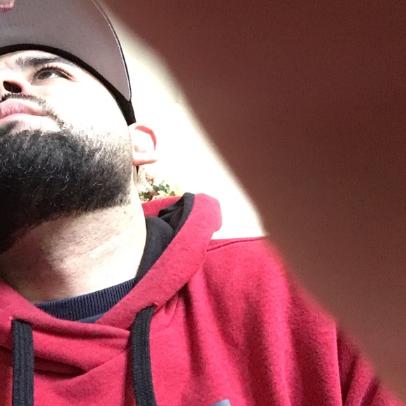 Profile Picture of Jose Almaraz (@almaraz18) on Poshmark