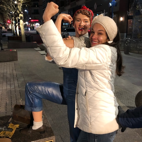 Profile Picture of Sarah Riesenberg (@seriesenberg) on Poshmark