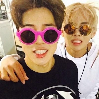 Profile Picture of Taehyung's  ✨ (@NaomiNaomicasey) on Twitter
