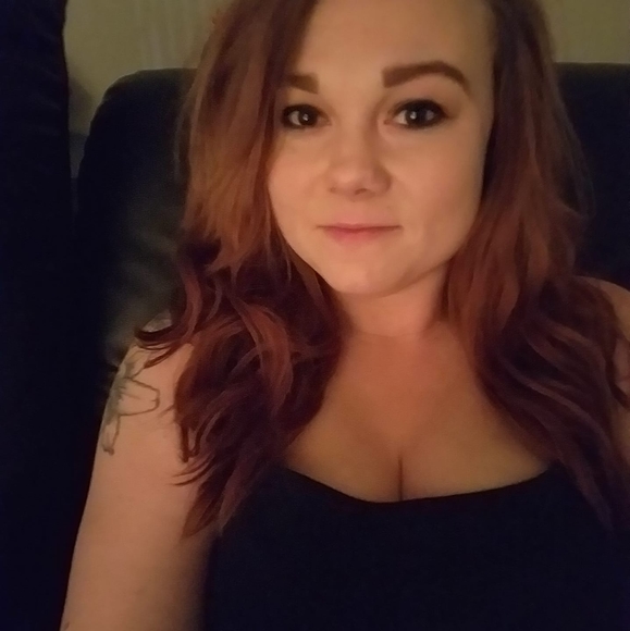 Profile Picture of Eboni Nohel (@nohele) on Poshmark