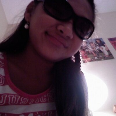 Ariel Ong - Twitter Profile Picture of Ariel Ong (@AwesomeChick210) on Twitter