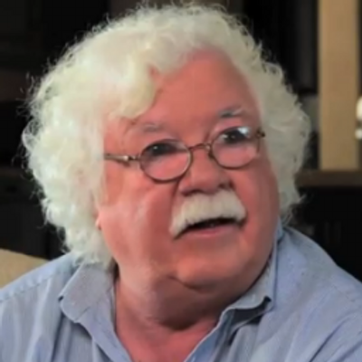 Profile Picture of Ron MacFarlane (@DadMacFarlane) on Twitter