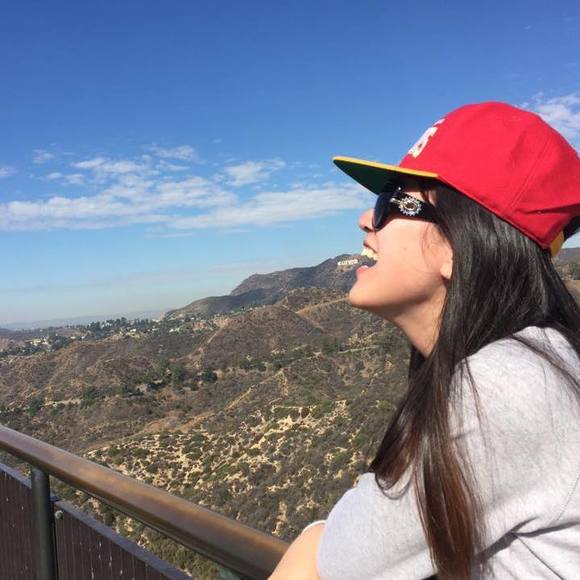 Profile Picture of Yujia Bian (@valeriebian) on Poshmark