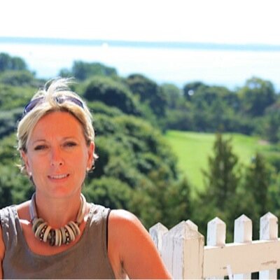 Profile Picture of Anne McClean (@anniemcme) on Twitter