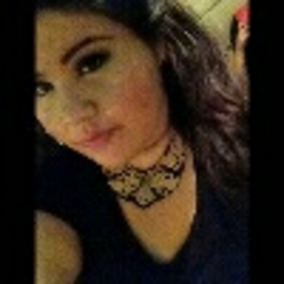 Profile Picture of Alejandra Contreras (@allielove1993) on Poshmark