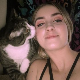 Profile Picture of Michaela Mertz (@Mimertz01) on Pinterest