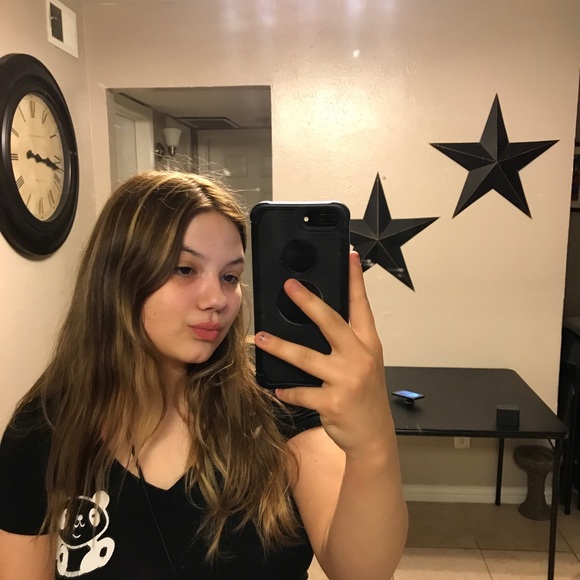 Krystal Poole - Poshmark Profile Picture of Krystal Poole (@krystalpoole5) on Poshmark